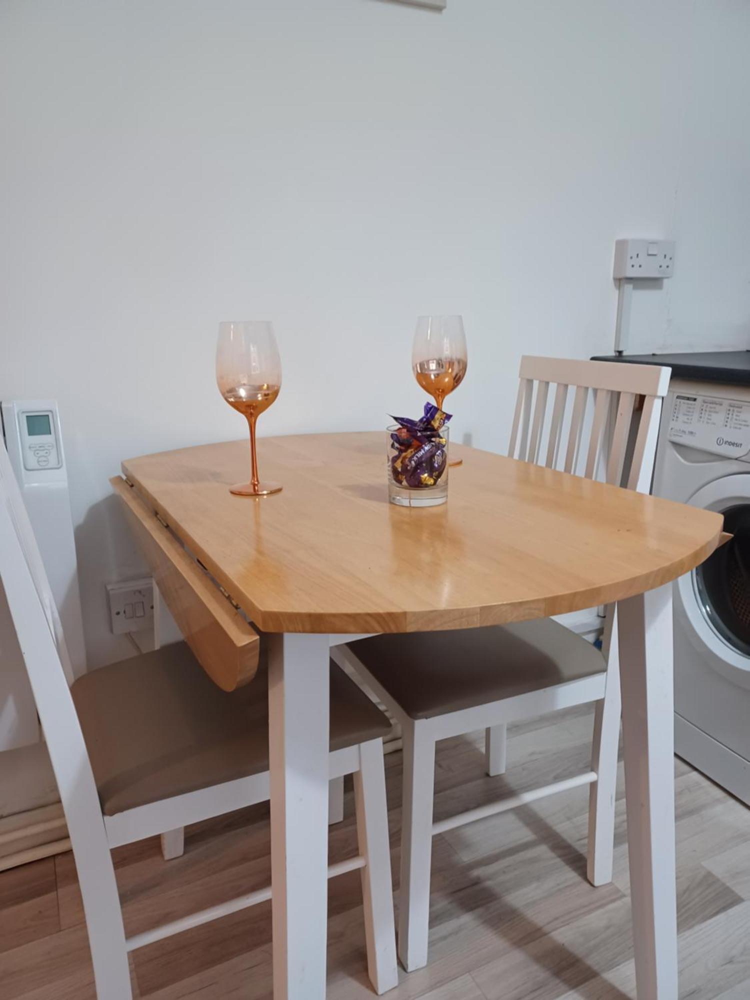 Cosy Garden Flat Near Bay & Centre - Fast Wifi, 5 Mins To Centre Apartment Cardiff