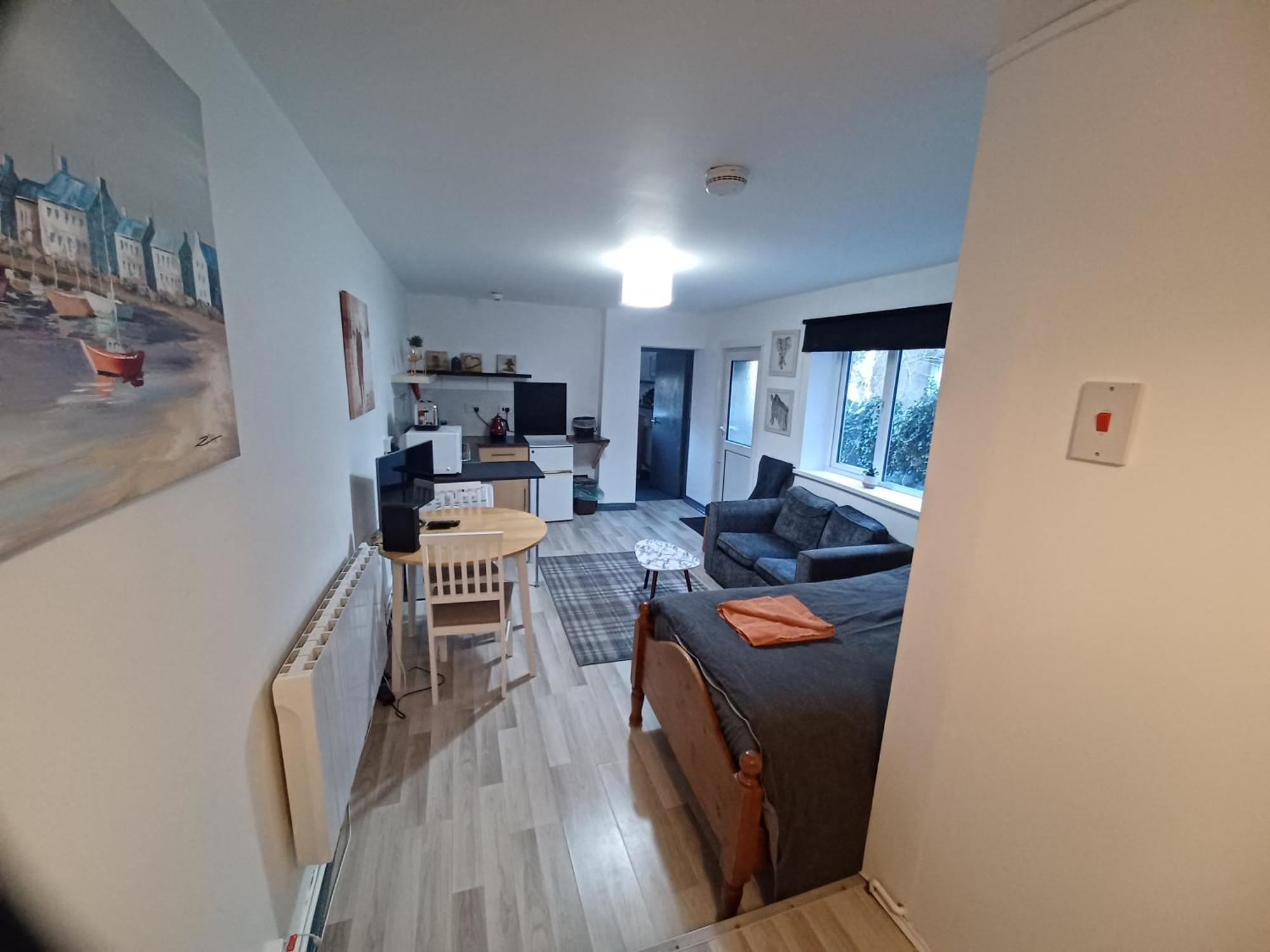 Cosy Garden Flat Near Bay & Centre - Fast Wifi, 5 Mins To Centre * Cardiff