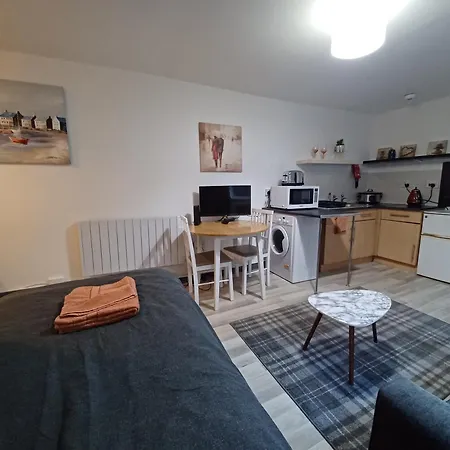 Cosy Garden Flat Near Bay & City Centre - Fast Wifi, 5 Mins To Centre Cardiff Exterior foto
