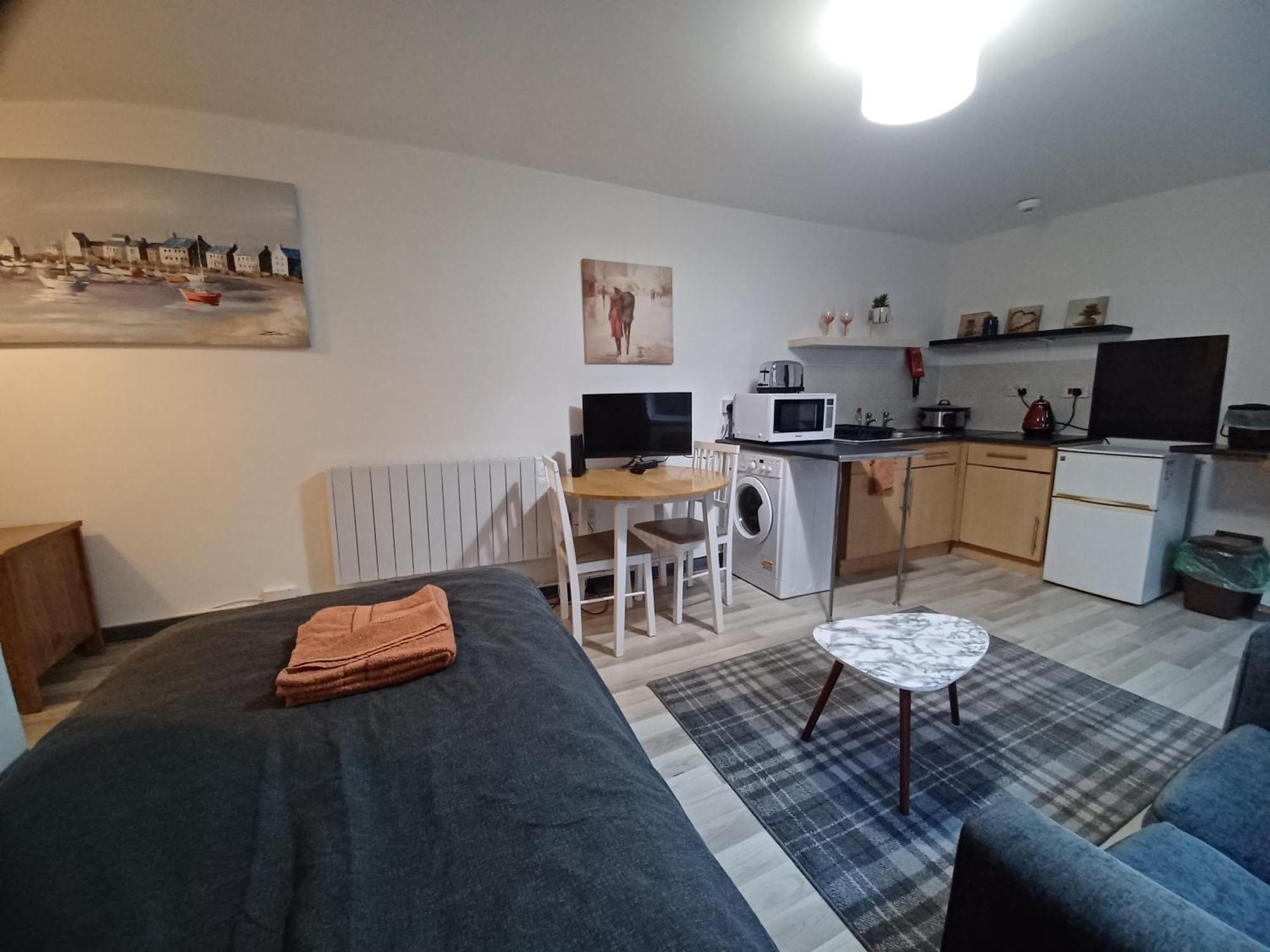 Apartamento Cosy Garden Flat Near Bay & Centre - Fast Wifi, 5 Mins To Centre *
