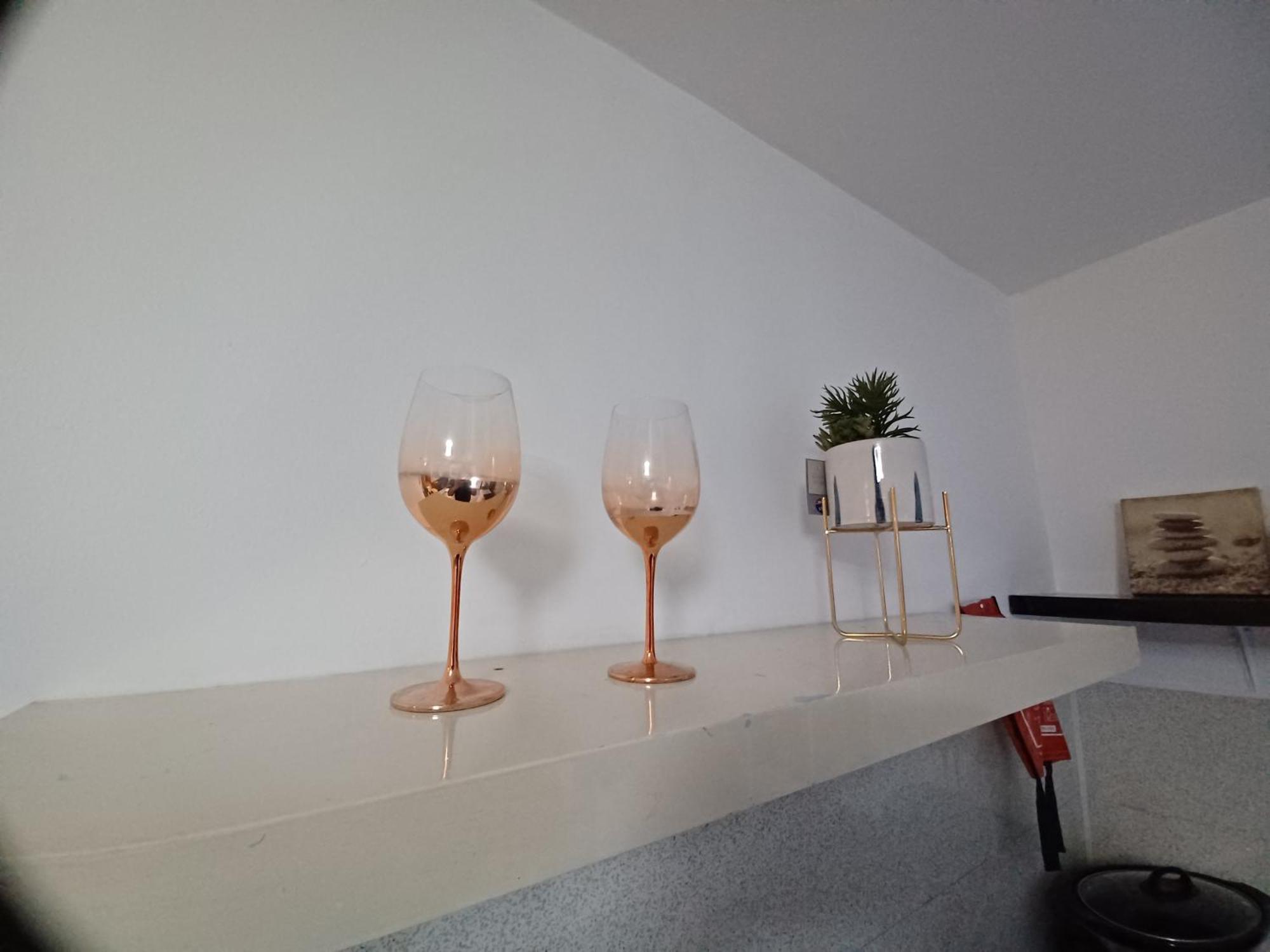 Cosy Garden Flat Near Bay & Centre - Fast Wifi, 5 Mins To Centre